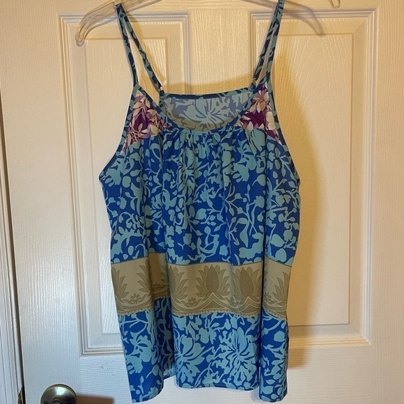 Floral Tank Top - Picture 1 of 3